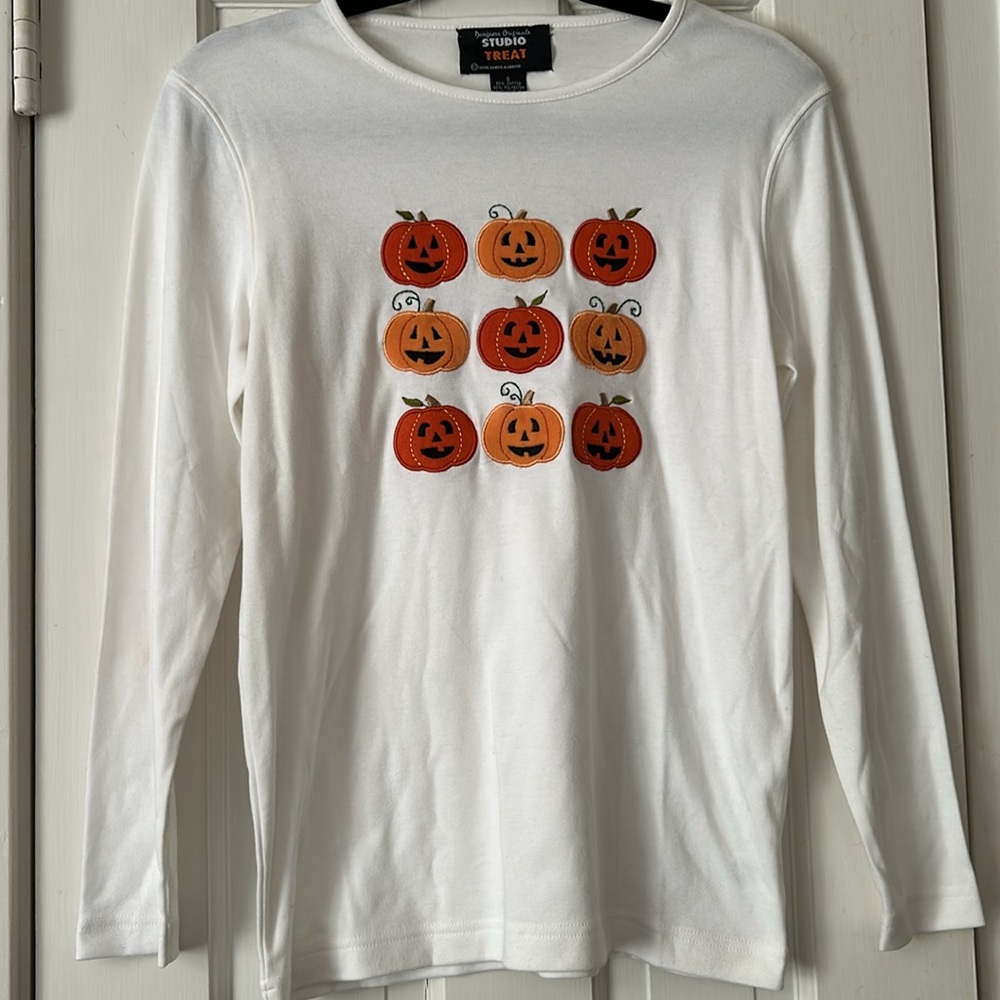 Designers Originals STUDIO TREAT Halloween Tee